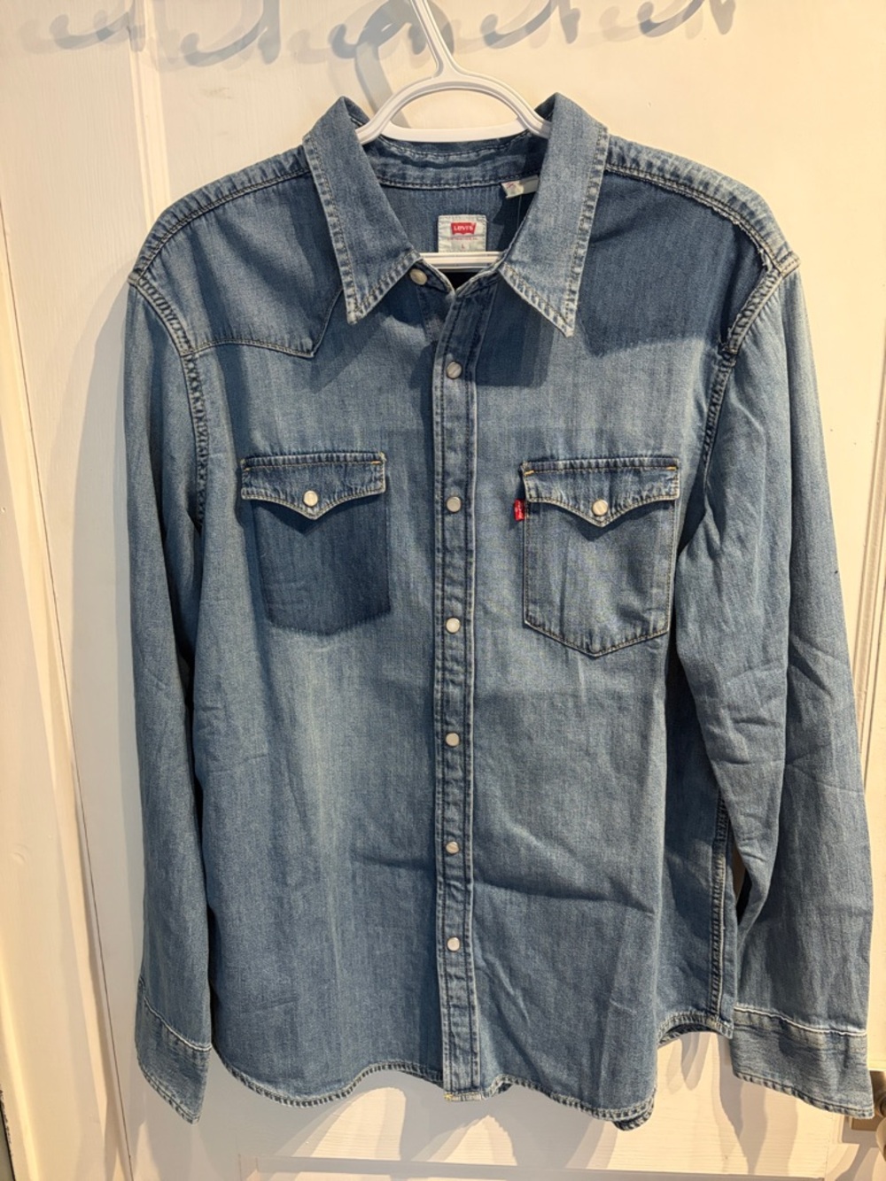 Levi's Men's Light Blue Denim Western Button-Down Shirt NWT